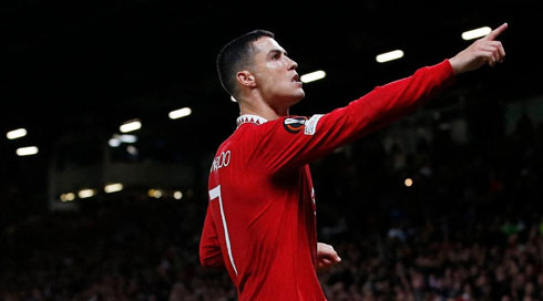 Cristiano Ronaldo pointing to the fans