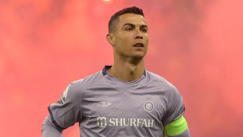 Cristiano Ronaldo wearing Al Nassr grey shirt