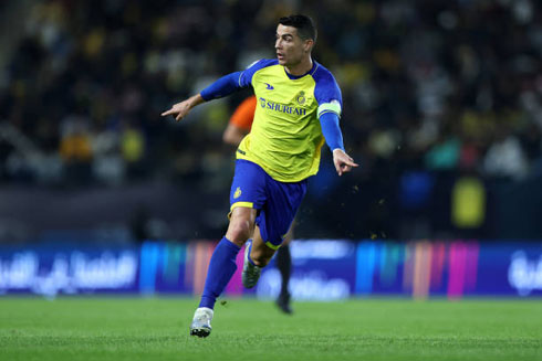 Cristiano Ronaldo asking for a pass in Al Nassr league game