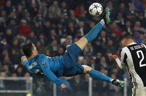 Cristiano Ronaldo bicycle kick goal for Real Madrid vs Juventus