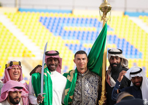 Cristiano Ronaldo next to Saudi Arabia powerful people