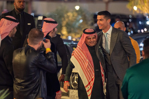 Cristiano Ronaldo next to Saudi Arabia sheikh and prince