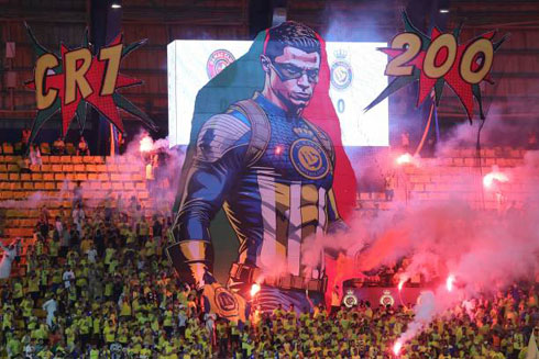 Cristiano Ronaldo loved by fans in Saudi Arabia in a stadium coreography