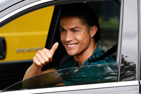 Cristiano Ronaldo leaving training and enjoying timeoff