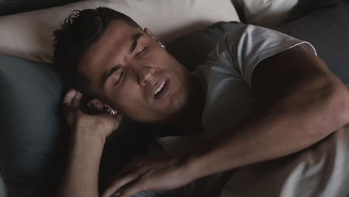 Cristiano Ronaldo resting after lunch