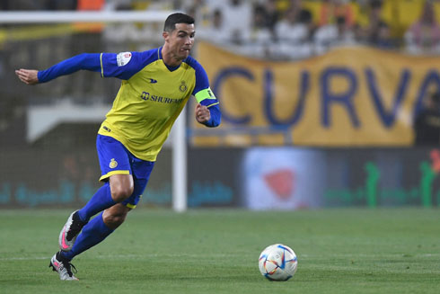Cristiano Ronaldo moving the ball forward for Al Nassr in 2023