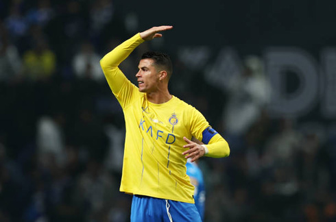 Cristiano Ronaldo angry gestures in Al Nassr game