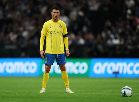 Cristiano Ronaldo free kick stance at Al Nassr in 2024