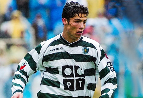 Cristiano Ronaldo long sleeve shirts at Sporting CP in 2002-2003