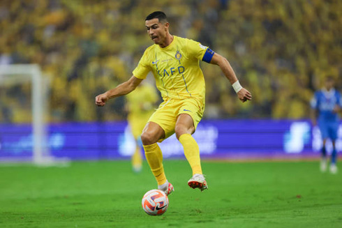 Cristiano Ronaldo controlling the ball in Al Nassr game