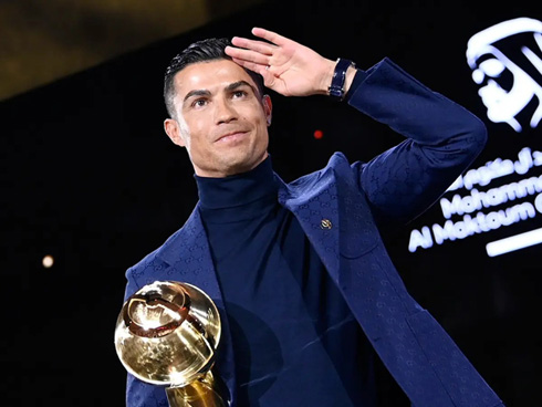 Cristiano Ronaldo collecting another award