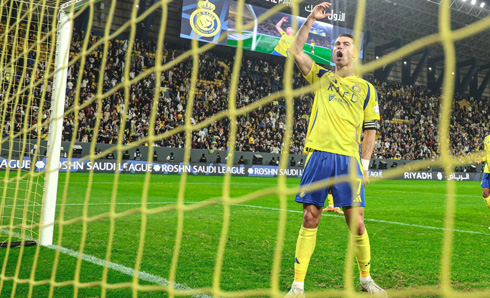 Cristiano Ronaldo next to the goal line in Al Nassr