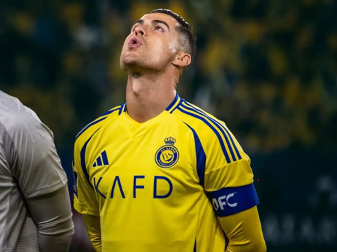 Cristiano Ronaldo emotional looking to the sky