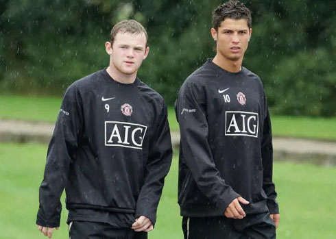 Cristiano Ronaldo and Rooney in Man U training
