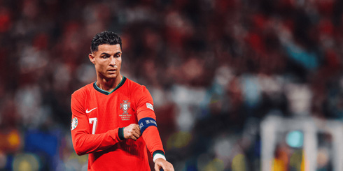 Cristiano Ronaldo adjusting his captain armband