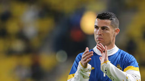 Cristiano Ronaldo warming up for Al Nassr