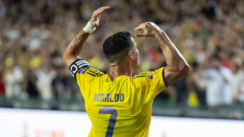 Cristiano Ronaldo reacts to the crowd