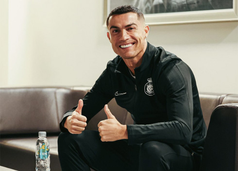 Cristiano Ronaldo happy at Al Nassr