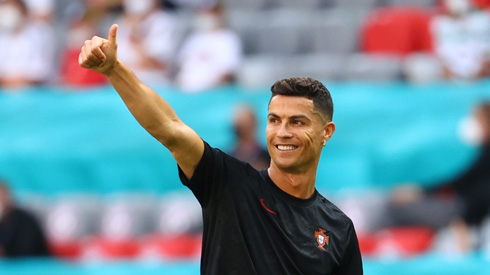 Cristiano Ronaldo thumb up gesture for Portugal