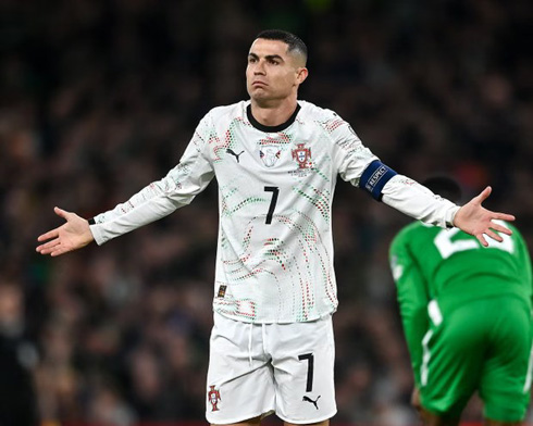 Cristiano Ronaldo sent off against Ireland