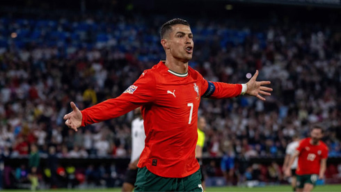 Cristiano Ronaldo Portugal top forward