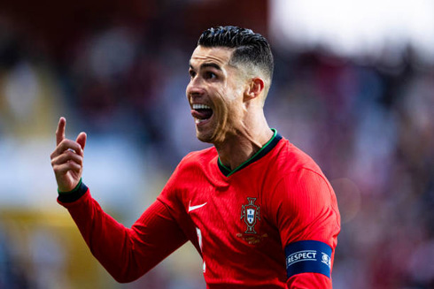 Cristiano Ronaldo scores goal for Portugal