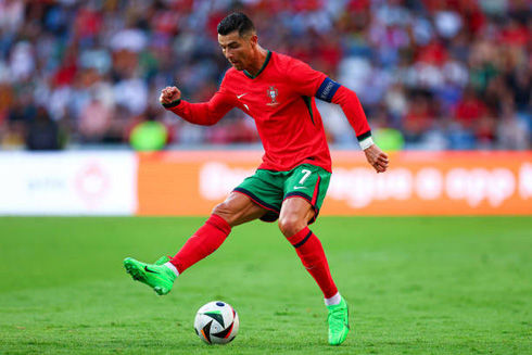 Cristiano Ronaldo stepover tricks