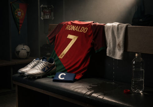 Cristiano Ronaldo shirt in the locker room