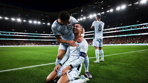 Cristiano Ronaldo on his knees