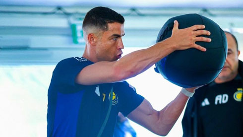 Cristiano Ronaldo ball exercises