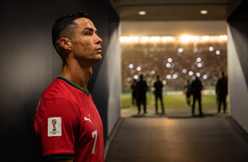 Cristiano Ronaldo in the tunnel entrance