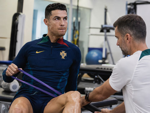 Cristiano Ronaldo doing rehab and recovery