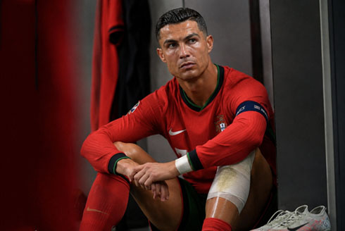 Cristiano Ronaldo injured with the Portuguese National Team