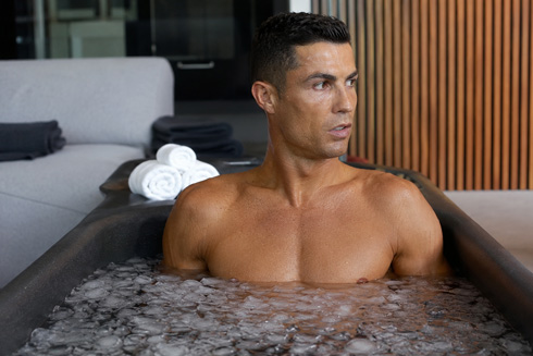 Cristiano Ronaldo win a ice bath