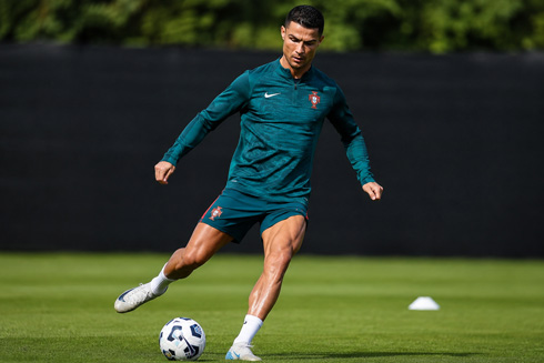 Cristiano Ronaldo in training