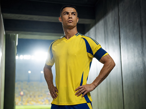 Cristiano Ronaldo hands on his hips