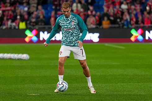 Cristiano Ronaldo warm up exercises