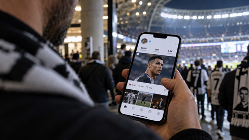 Cristiano Ronaldo showing up on a scrollable feed on the phone