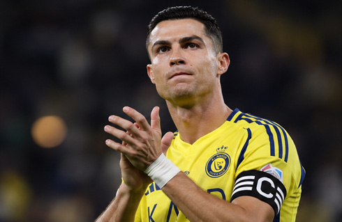 Cristiano Ronaldo clapping in Al Nassr