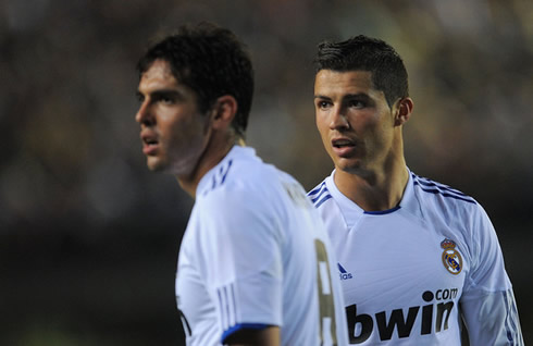 Cristiano Ronaldo and Kaká looking worried in a Real Madrid game