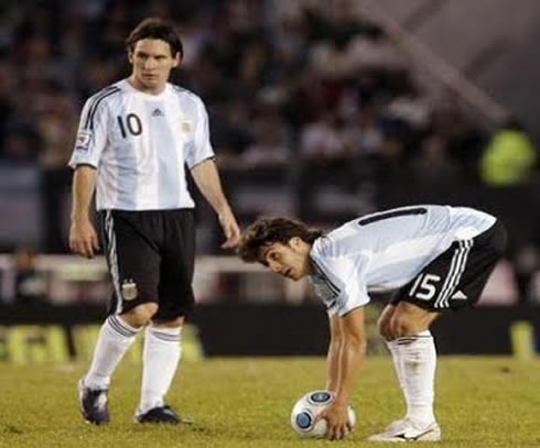 Pablo Aimar and Lionel Messi playing in the Argentinian National Team