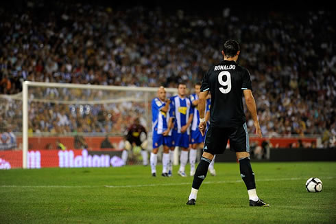 Cristiano Ronaldo impossible free-kick in Real Madrid