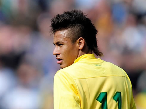 Neymar playing for Brazil in the 2011-2012 season