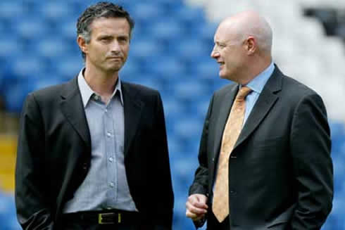 Peter Kenyon and José Mourinho in Chelsea