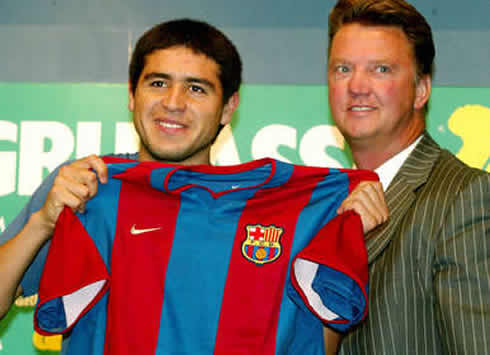 Riquelme presentation in Barcelona with Louis Van Gaal, in 2002