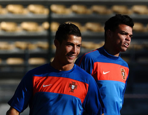 Pepe training in Portugal with Cristiano Ronaldo and using long hair