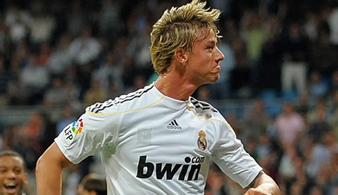 Guti Hernandez in his first years playing for Real Madrid, still very young