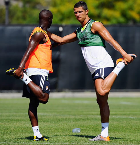 Cristiano Ronaldo and Lass Diarra, in a Real Madrid training/practice session
