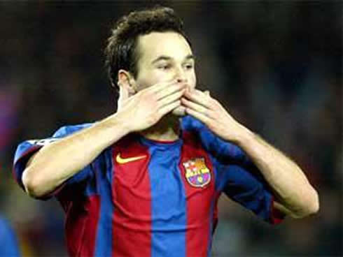 Iniesta hair in Barcelona's early years