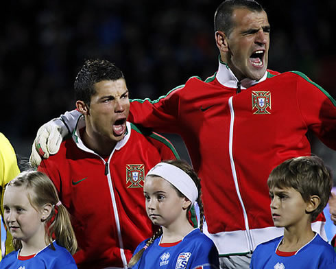 Cristiano Ronaldo excited chanting the Portuguese hymn